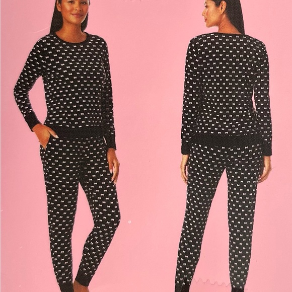 Kate Spade 2pc Velour Pyjama Set - Picture 3 of 5